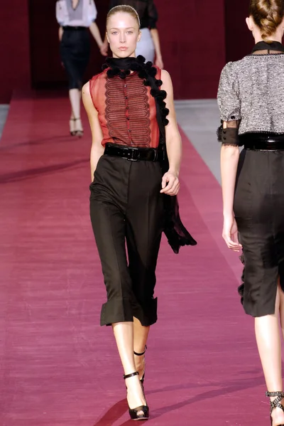 Look 24
